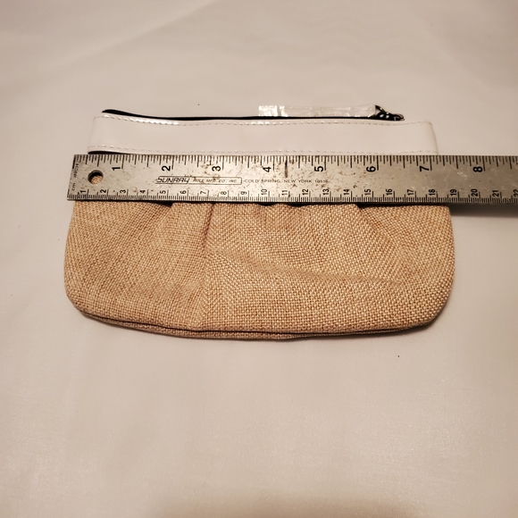 NWOT RAFFIA Clutch Wallet - Picture 3 of 3